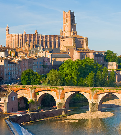 Rénovation de charpente et des toitures anciennes dans l'Aude Rénovation de charpente et des toitures anciennes dans l'Aude
