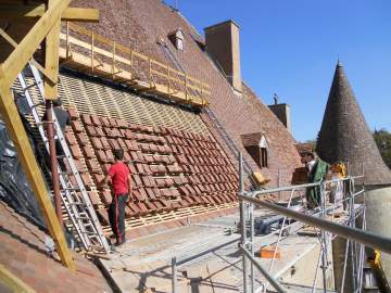 Pose de tuiles ardoises et plates à Castelnaudary